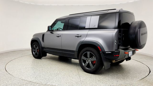 2022 Land Rover Defender 110 X AWD w/ Family Comfort, Extended Black Ext. & Towing Packs - 23009188 - 6