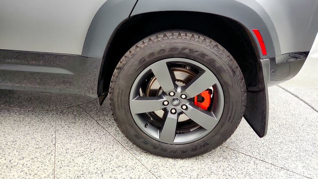 2022 Land Rover Defender 110 X AWD w/ Family Comfort, Extended Black Ext. & Towing Packs - 23009188 - 8