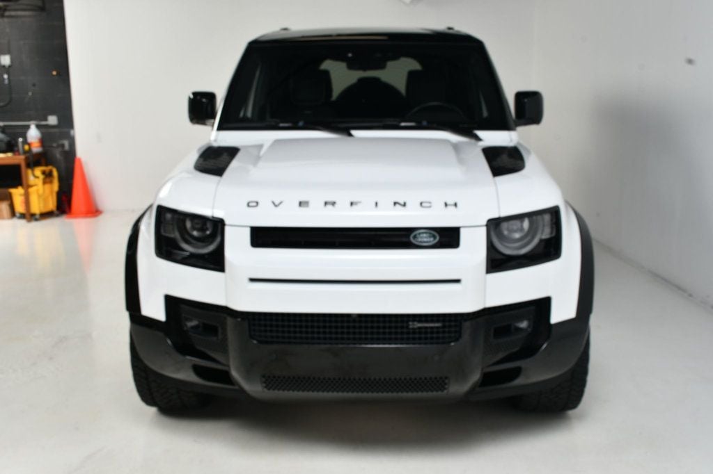 2022 Land Rover Defender 110 X-Dynamic HSE photo 9