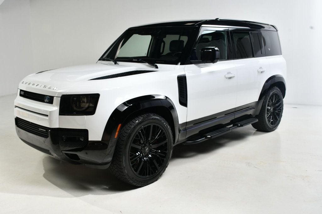 2022 Land Rover Defender 110 X-Dynamic HSE photo 2