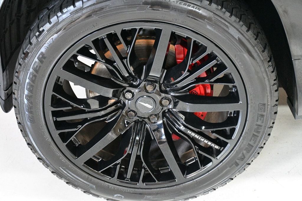 2022 Land Rover Defender 110 X-Dynamic HSE photo 17