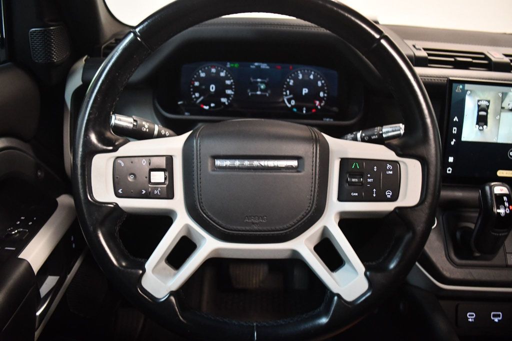 Land Rover Defender photo 39