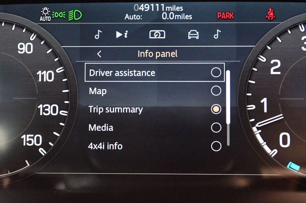 Land Rover Defender photo 46