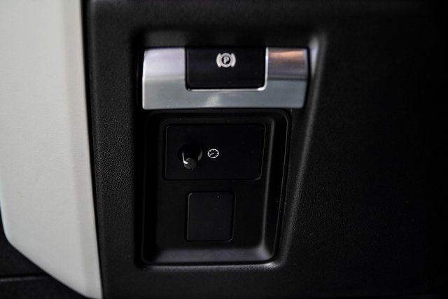 2022 Land Rover Defender 110 X-Dynamic SE AWD - 22931841 - 38