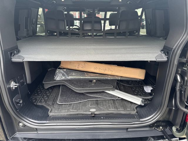 2022 Land Rover Defender 110 X-Dynamic SE AWD - 22972248 - 10