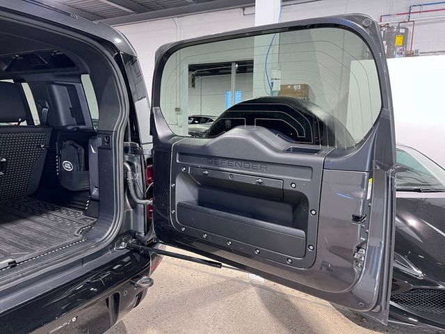 2022 Land Rover Defender 110 X-Dynamic SE AWD - 22956496 - 38