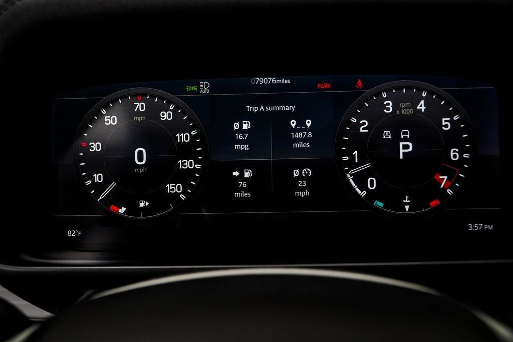 2022 Land Rover Defender 110 X-Dynamic SE photo 26