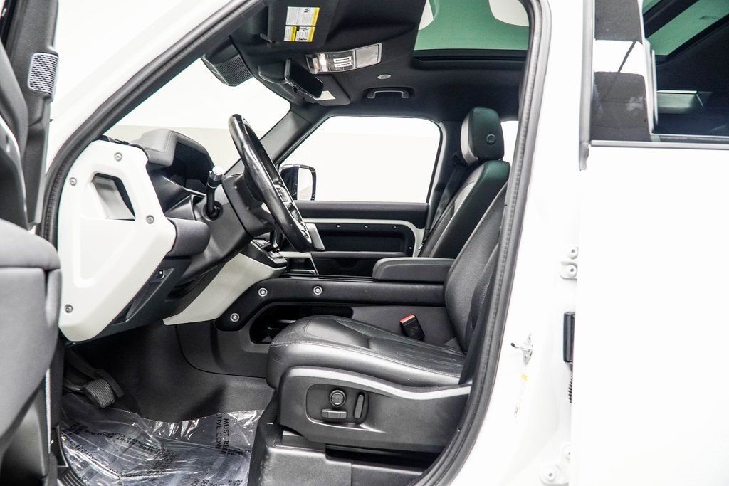 2022 Land Rover Defender 110 X-Dynamic SE photo 32