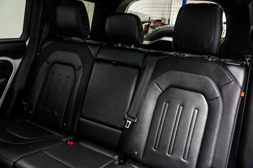 2022 Land Rover Defender 110 X-Dynamic SE photo 34