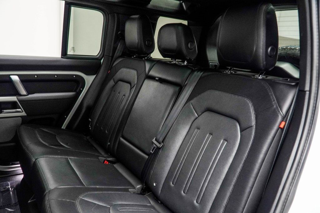2022 Land Rover Defender 110 X-Dynamic SE photo 35