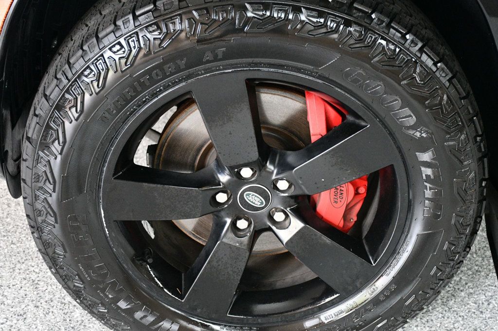 Land Rover Defender photo 19