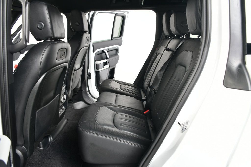 Land Rover Defender photo 34
