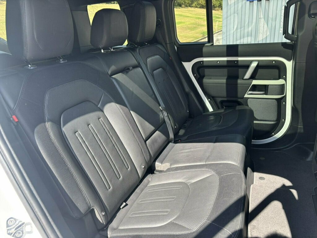 2022 Land Rover Defender 110 X-Dynamic SE AWD - 23082542 - 17