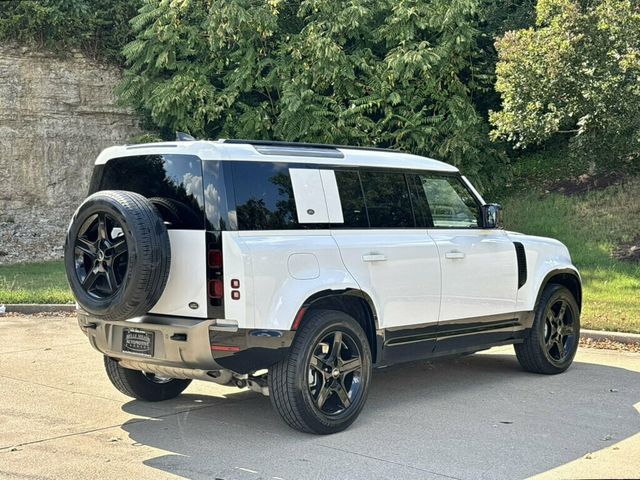 2022 Land Rover Defender 110 X-Dynamic SE AWD - 23082542 - 3