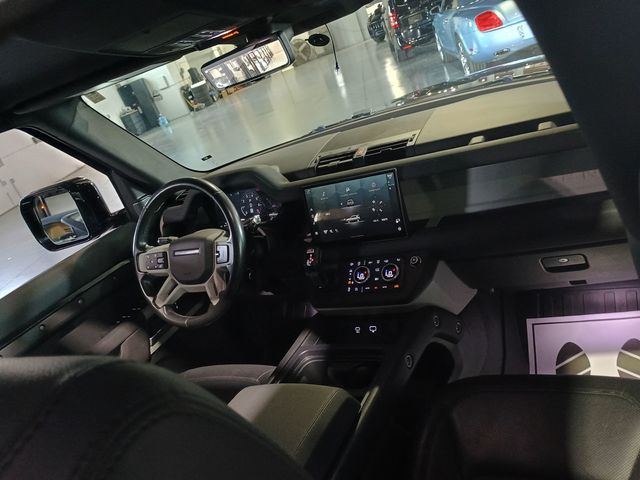 2022 Land Rover Defender 110 X-Dynamic SE AWD Clean Carfax - 23067794 - 35