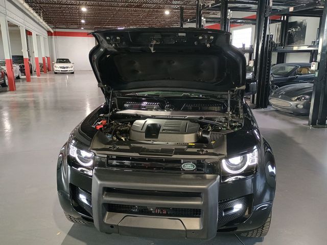 2022 Land Rover Defender 110 X-Dynamic SE AWD Clean Carfax - 23067794 - 40