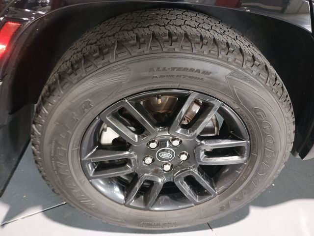 2022 Land Rover Defender 110 X-Dynamic SE AWD Clean Carfax - 23067794 - 55