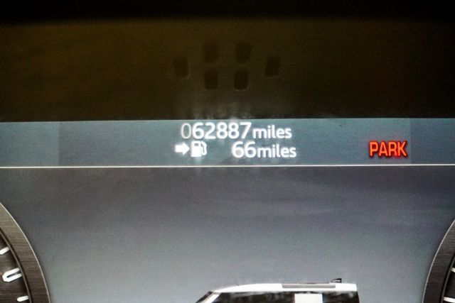 2022 Land Rover Defender 90 X-Dynamic HSE AWD - 22978392 - 28