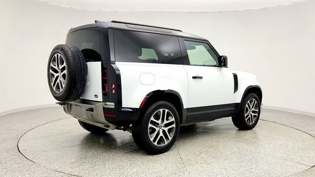 2022 Land Rover Defender 90 X-Dynamic HSE AWD w/ Black Contrast Roof & Cold Climate Pack - 22986859 - 4