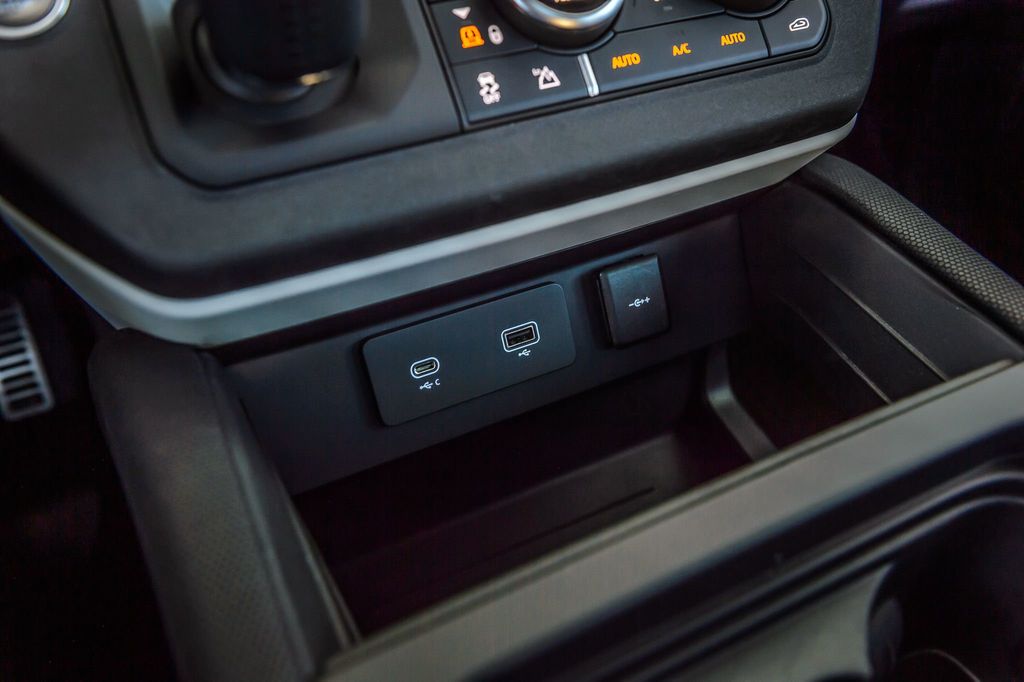 2022 Land Rover Defender DEFENDER 110 X-DYNAMIC HSE - NAV - PANO ROOF- BACKUP CAM -LOADED - 22908648 - 29