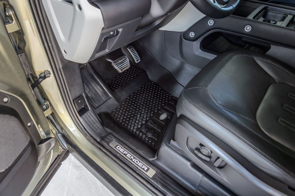 2022 Land Rover Defender DEFENDER 110 X-DYNAMIC HSE - NAV - PANO ROOF- BACKUP CAM -LOADED - 22908648 - 38