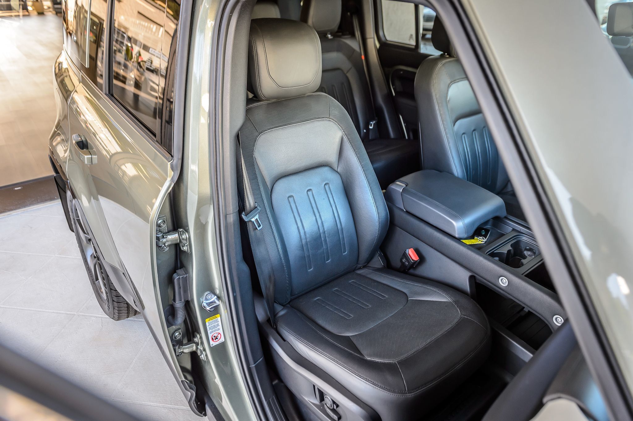 2022 Land Rover Defender 110 X-Dynamic HSE photo 40