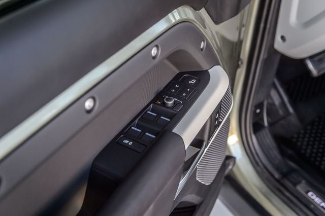 2022 Land Rover Defender DEFENDER 110 X-DYNAMIC HSE - NAV - PANO ROOF- BACKUP CAM -LOADED - 22908648 - 46