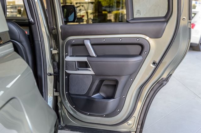 2022 Land Rover Defender DEFENDER 110 X-DYNAMIC HSE - NAV - PANO ROOF- BACKUP CAM -LOADED - 22908648 - 49