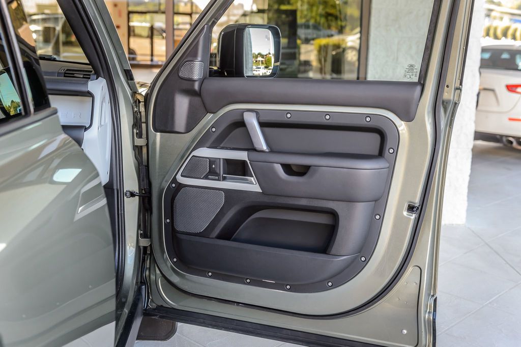 2022 Land Rover Defender DEFENDER 110 X-DYNAMIC HSE - NAV - PANO ROOF- BACKUP CAM -LOADED - 22908648 - 50