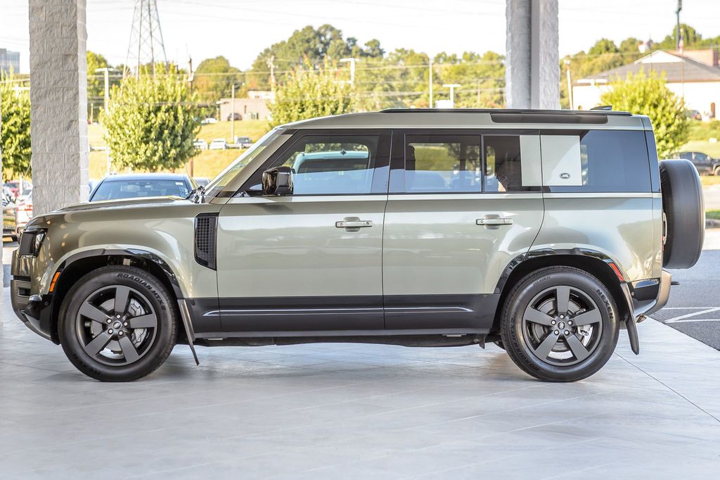 2022 Land Rover Defender DEFENDER 110 X-DYNAMIC HSE - NAV - PANO ROOF- BACKUP CAM -LOADED - 22908648 - 52