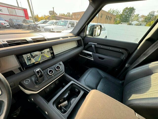 2022 Land Rover Defender LocalTrade/110-S/MeridianPremiumAudio/HeatedLeatherSeats/NAV - 22629028 - 29