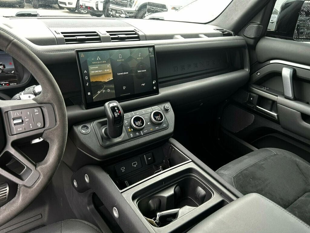 2022 Land Rover Defender LocalTrade/CarpathianEdition/Heated&CooledSeats/HeadsUp/NAV - 22927587 - 25