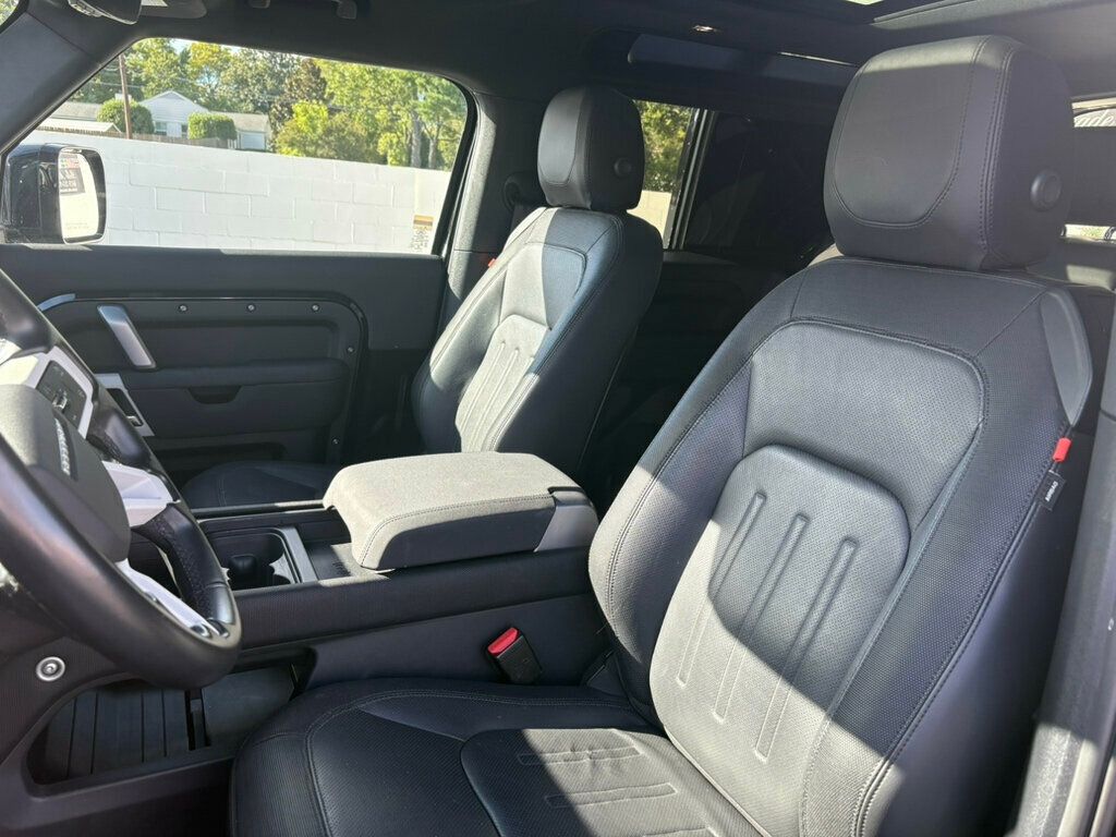 2022 Land Rover Defender 90 X-Dynamic S photo 12