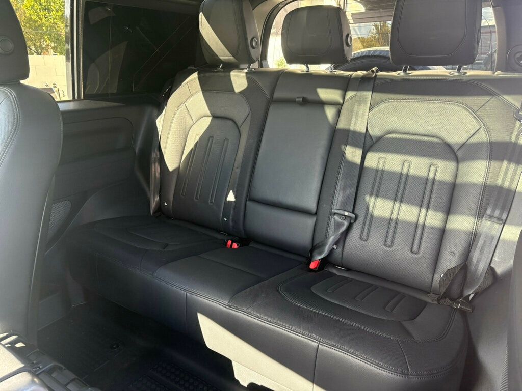 2022 Land Rover Defender 90 X-Dynamic S photo 15