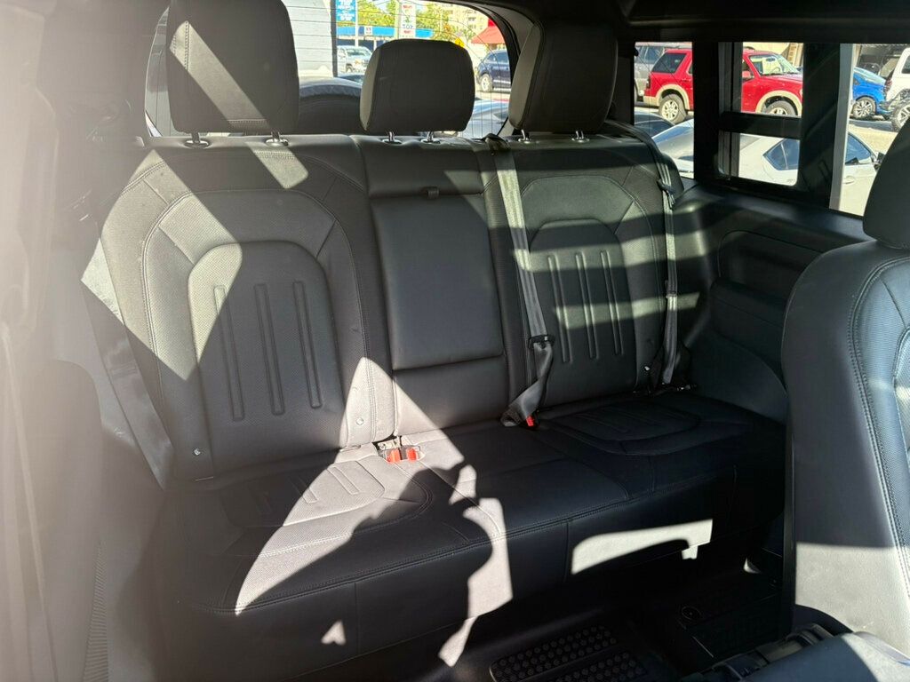 2022 Land Rover Defender 90 X-Dynamic S photo 19