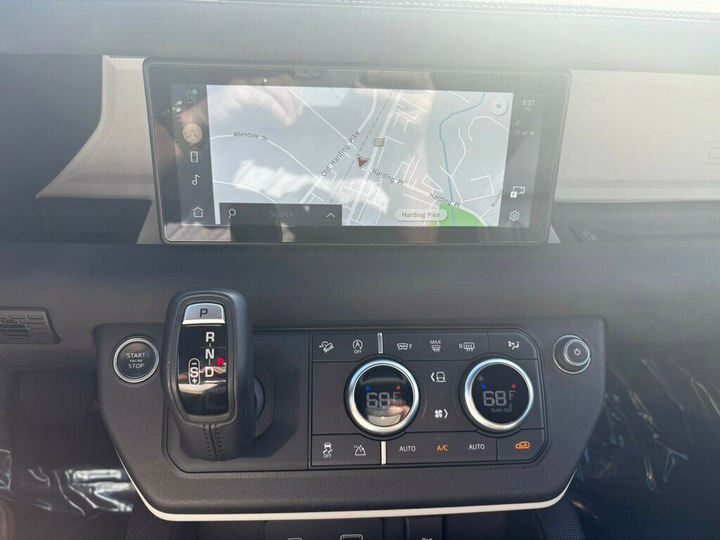 2022 Land Rover Defender 90 X-Dynamic S photo 22