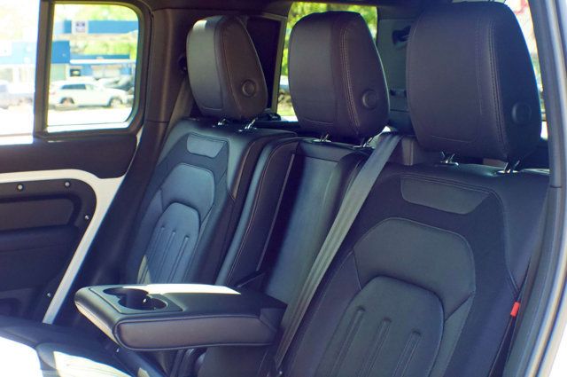 2022 Land Rover Defender MSRP$73250/FamilyPkg/MeridianPremiumAudio/BlindSpotMonitor/NAV - 23008370 - 51