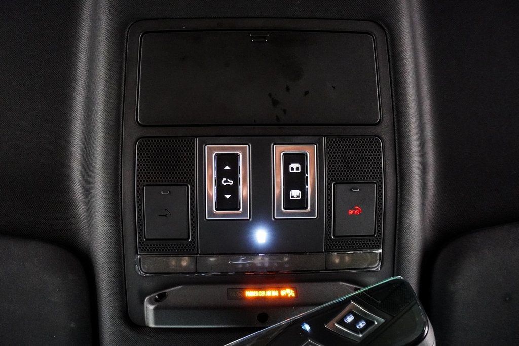 2022 Land Rover Defender V8 photo 42
