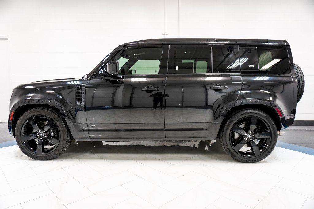 2022 Land Rover Defender V8 photo 7