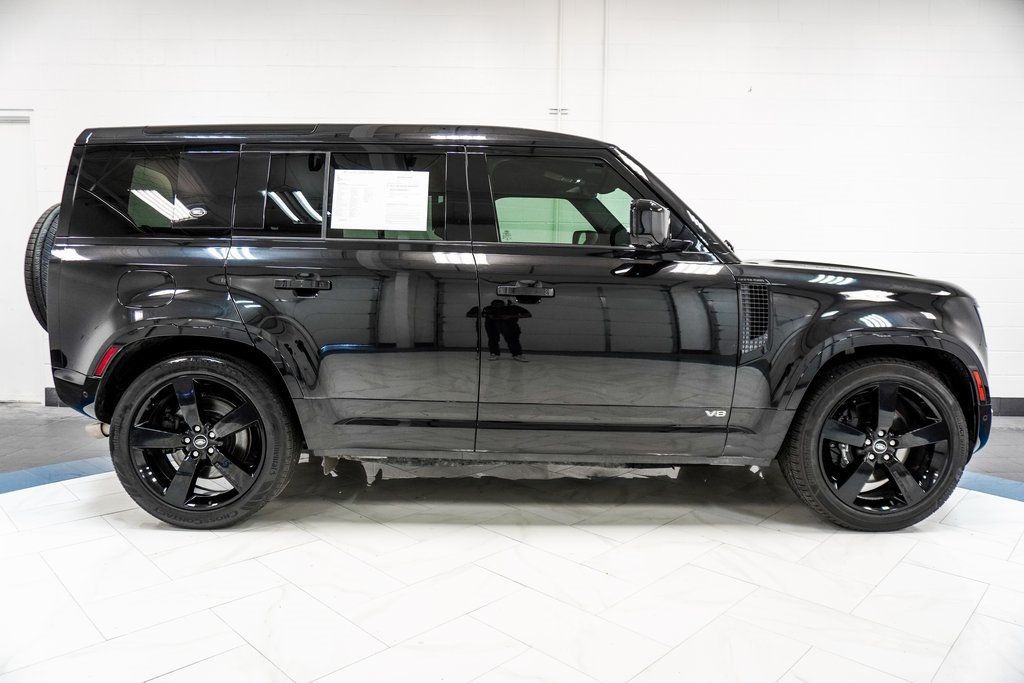 2022 Land Rover Defender V8 photo 8