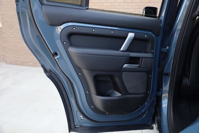2022 Land Rover Defender X-Dynamic HSE - 23049422 - 17