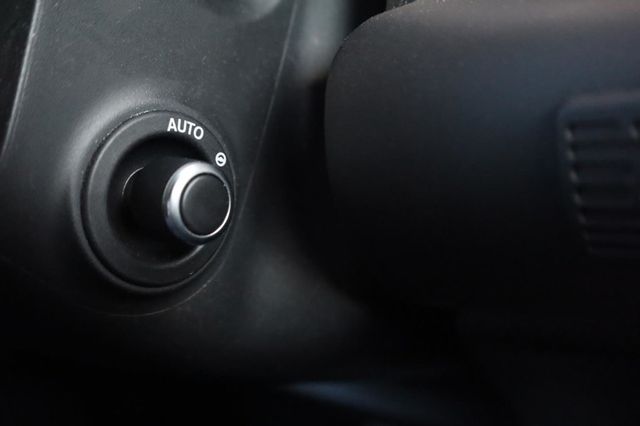 2022 Land Rover Defender X-Dynamic HSE - 23049422 - 36