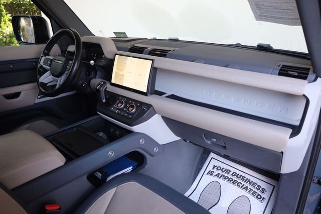 2022 Land Rover Defender X-Dynamic HSE - 23072891 - 31