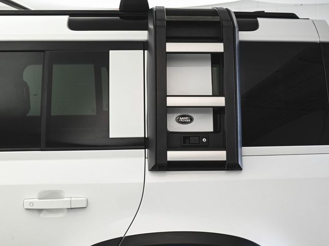 2022 Land Rover Defender 110 SE - 23025866 - 42