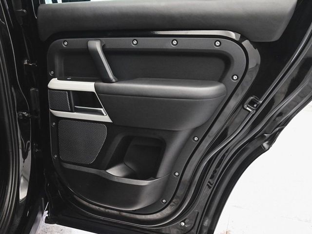 2022 Land Rover Defender 110 XS Edition - 22987208 - 12