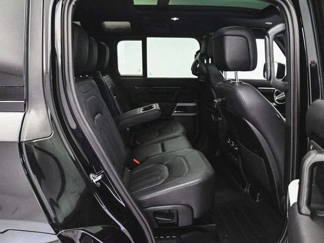 2022 Land Rover Defender 110 XS Edition - 22987208 - 28