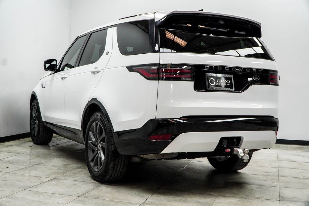 2022 Land Rover Discovery P300 S S R-Dynamic photo 11