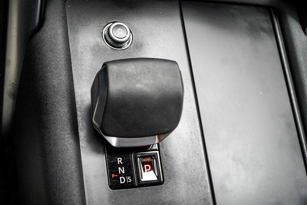 2022 Land Rover Discovery P300 S S R-Dynamic photo 22