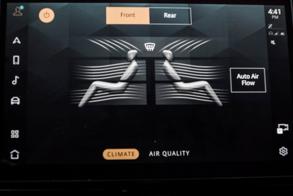 2022 Land Rover Discovery P300 S S R-Dynamic photo 25