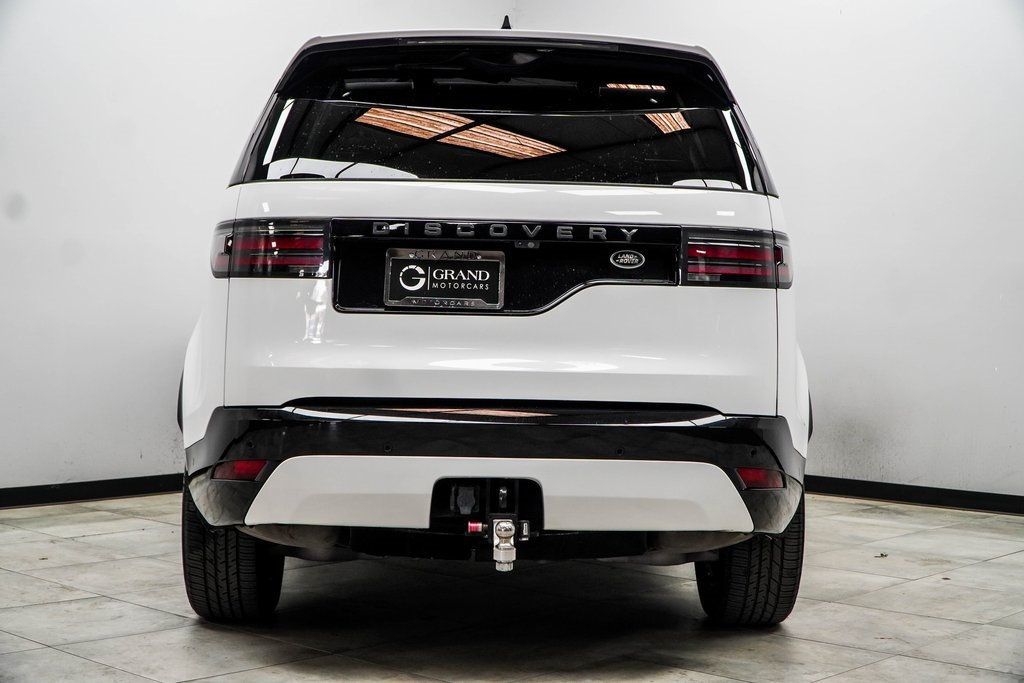 2022 Land Rover Discovery P300 S S R-Dynamic photo 9